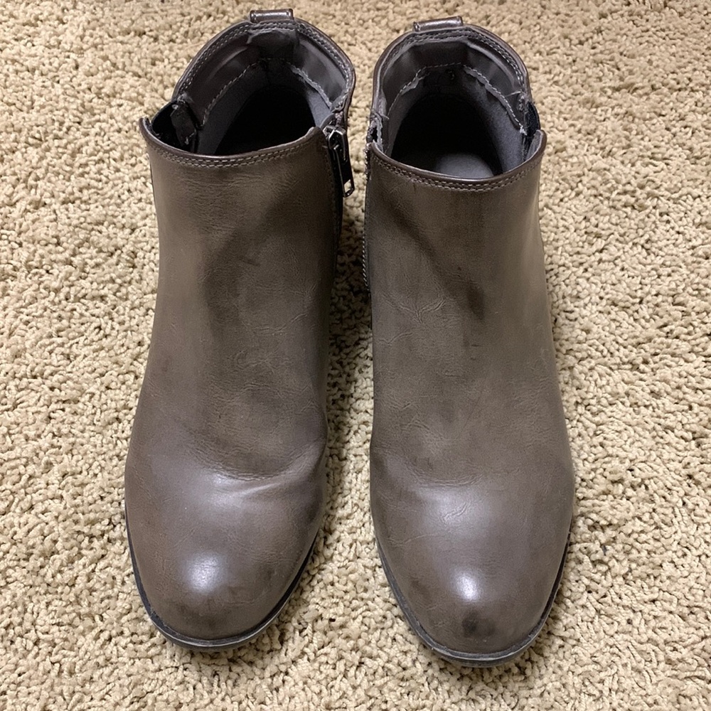 Slip on boots